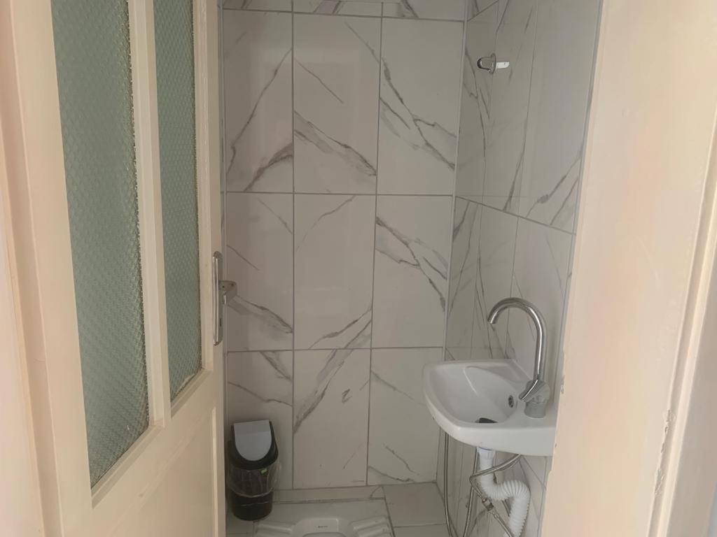 Centre Reach Otel Одрин Екстериор снимка