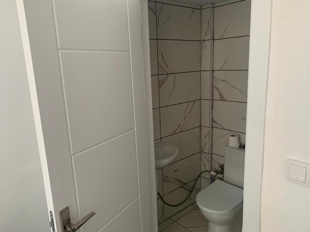 Centre Reach Otel Одрин Екстериор снимка