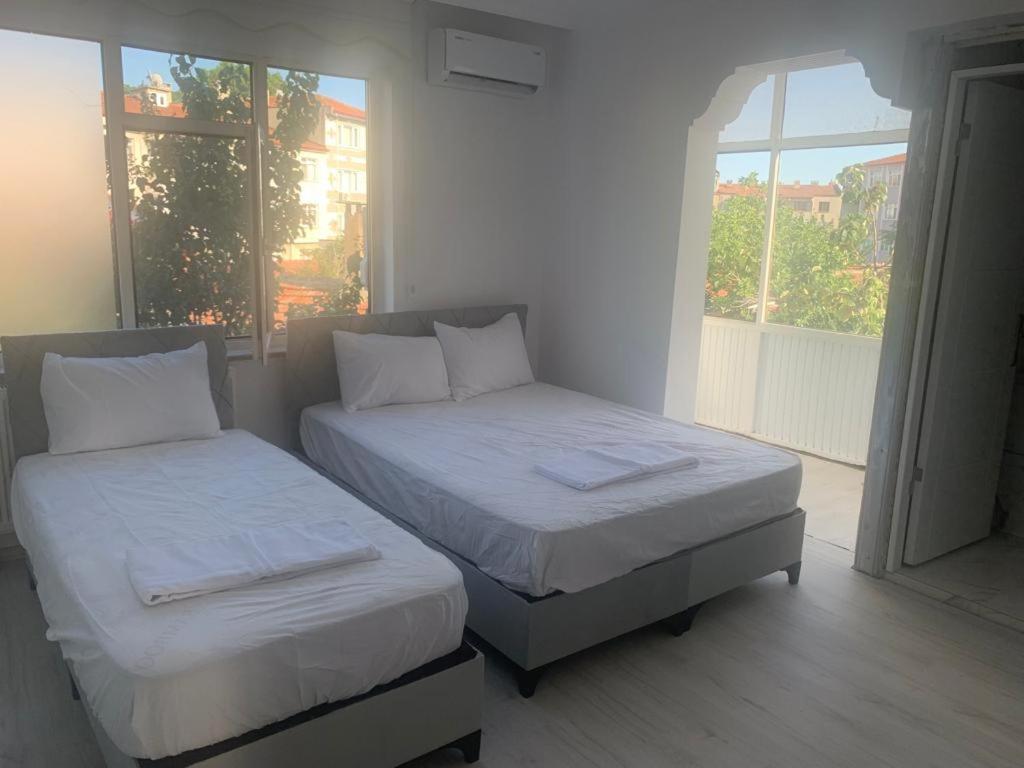 Centre Reach Otel Одрин Екстериор снимка