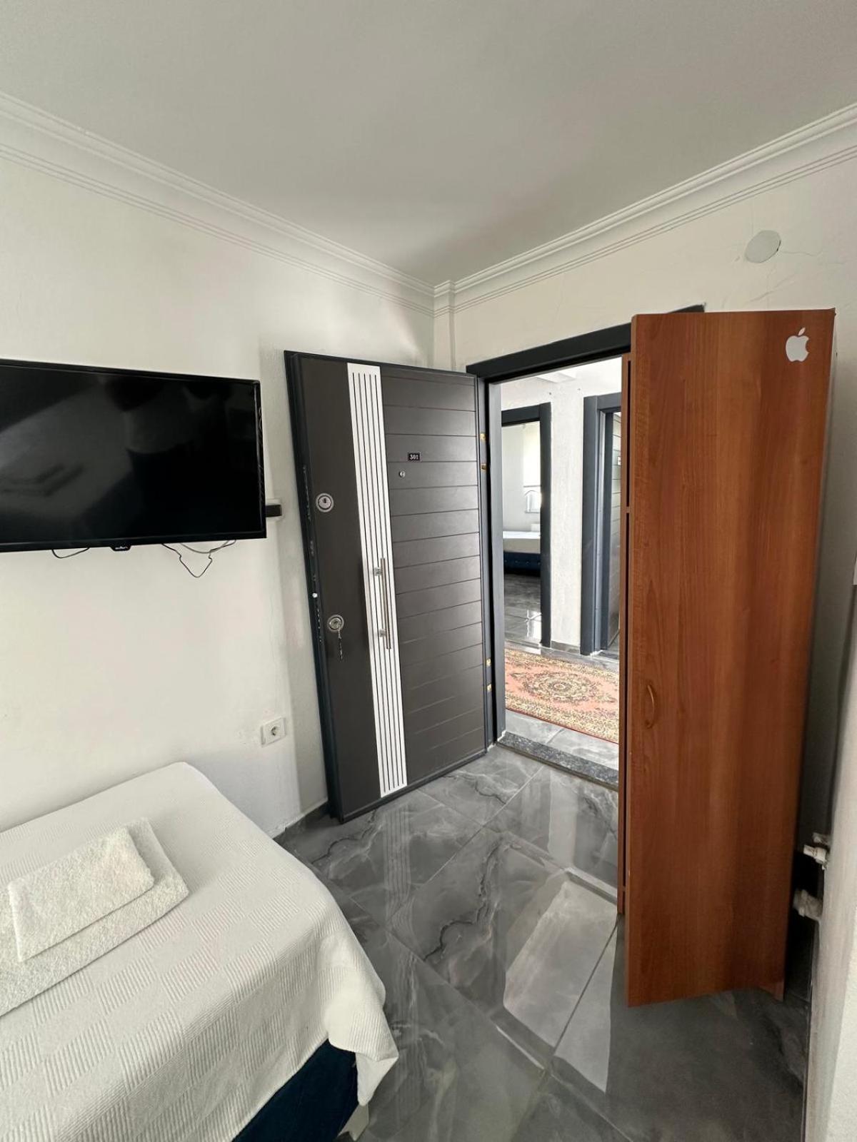 Centre Reach Otel Одрин Екстериор снимка