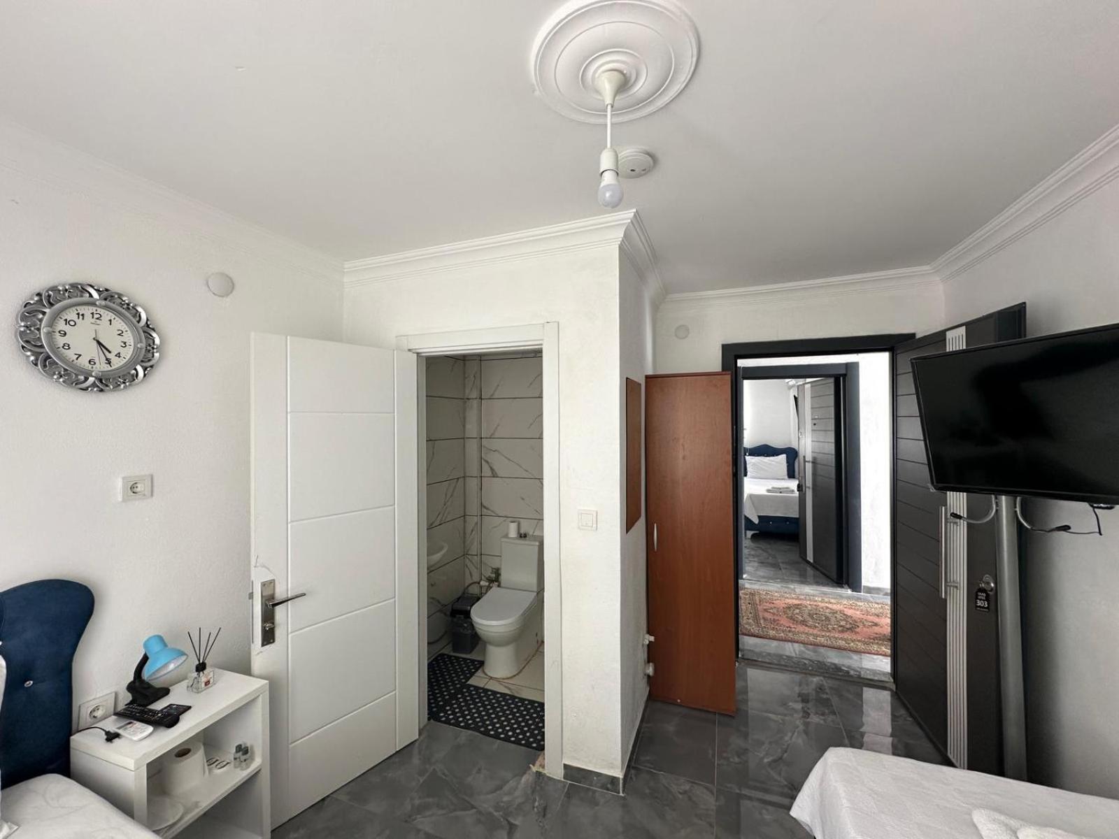 Centre Reach Otel Одрин Екстериор снимка